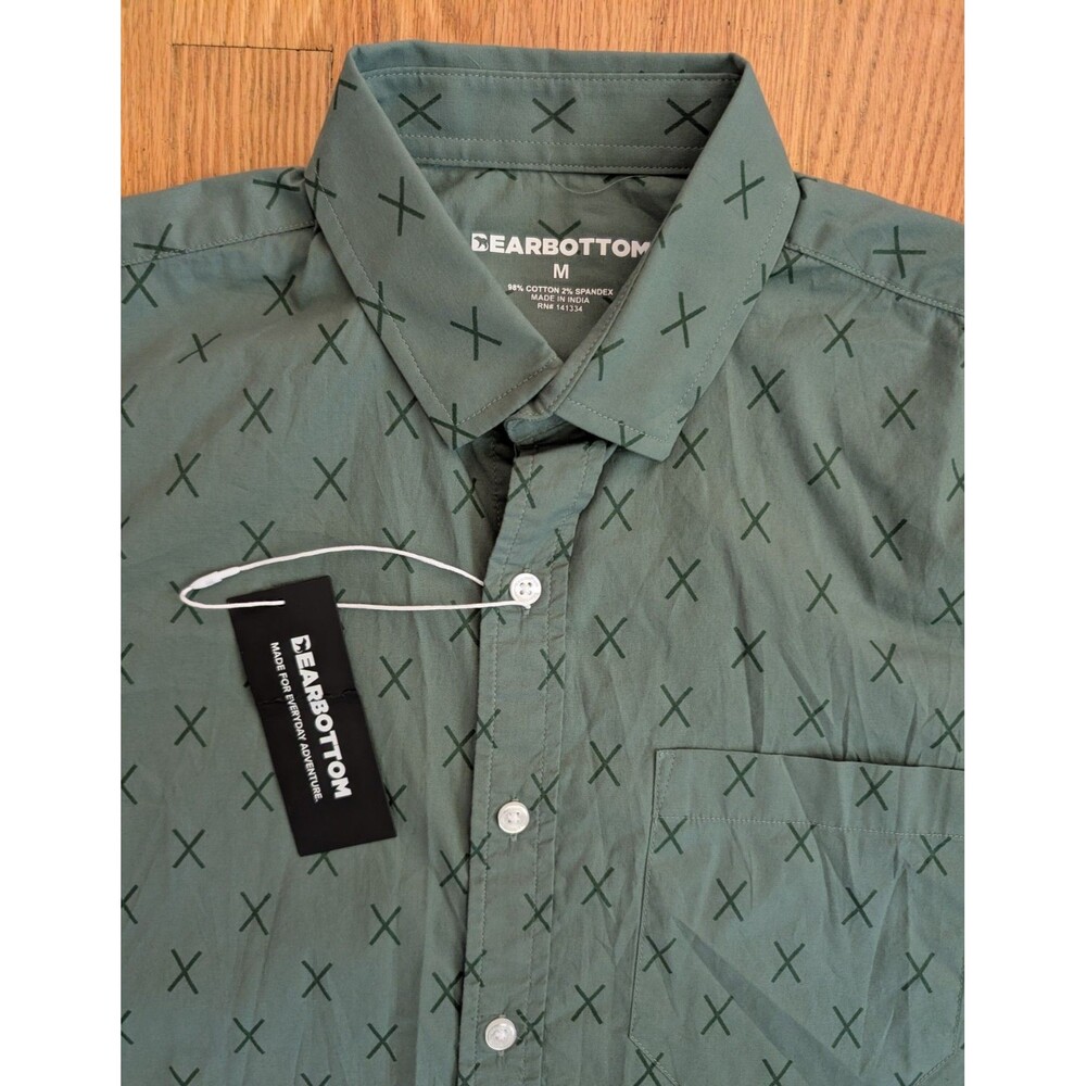 Bear Bottom Marina Shirt Mens Medium Beach Pool Summer Resort Geometric NWT